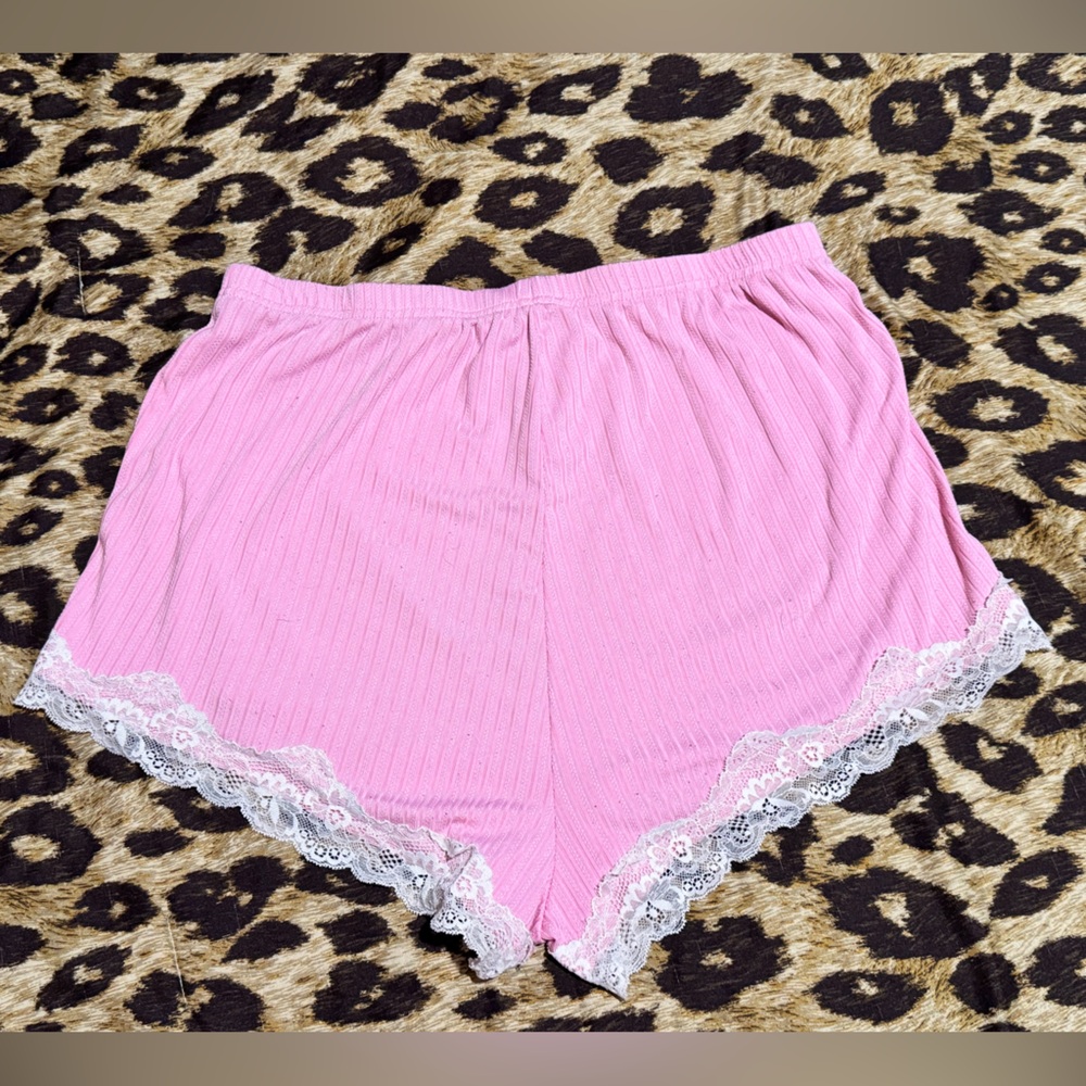 Pink Lace Trim Sleepwear Set - Picture 4 of 5